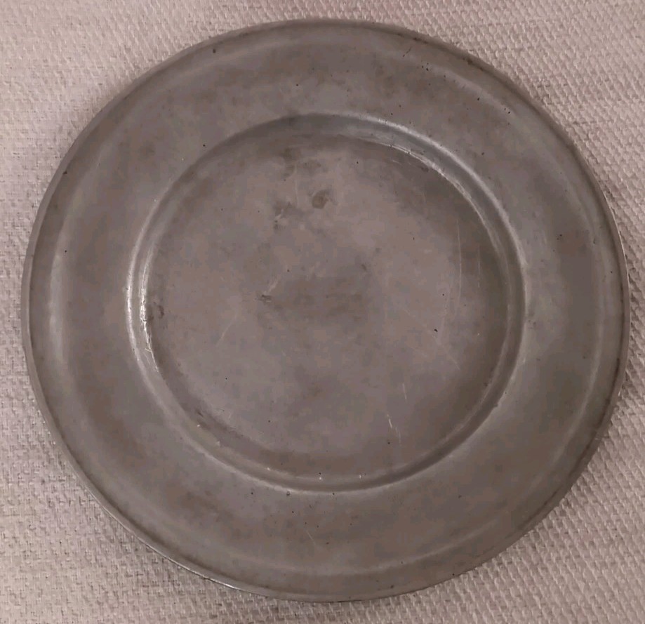 Wilton Columbia PA Armorial Pewter RWP Plough Tavern Dinner Plate 10 3/4 inch