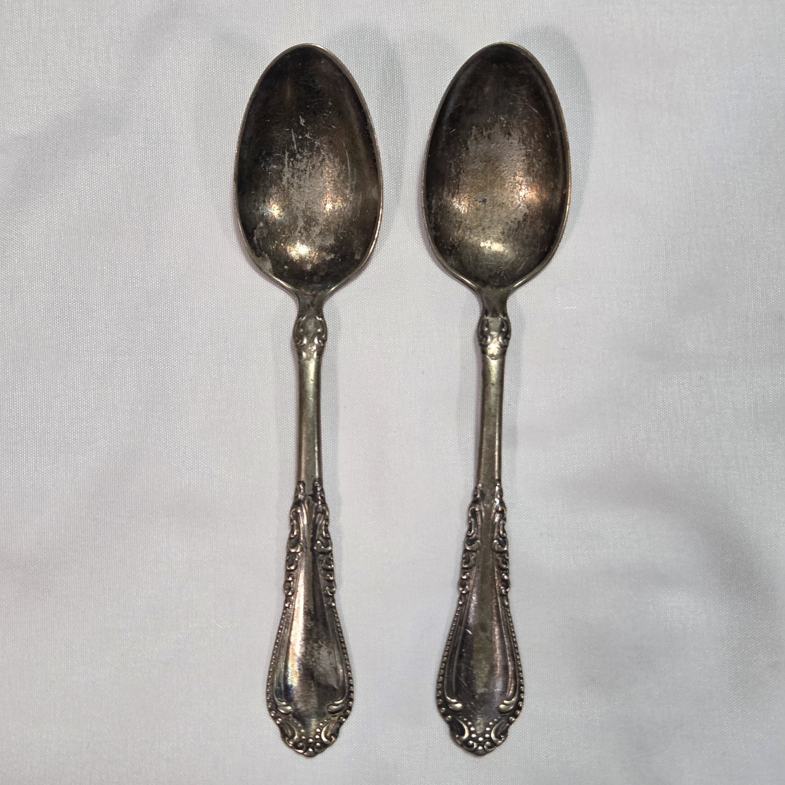 2 Berkshire 1847 Rogers Bros A1 Silver Plated 6″ Teapoons Antique Patina Vintage