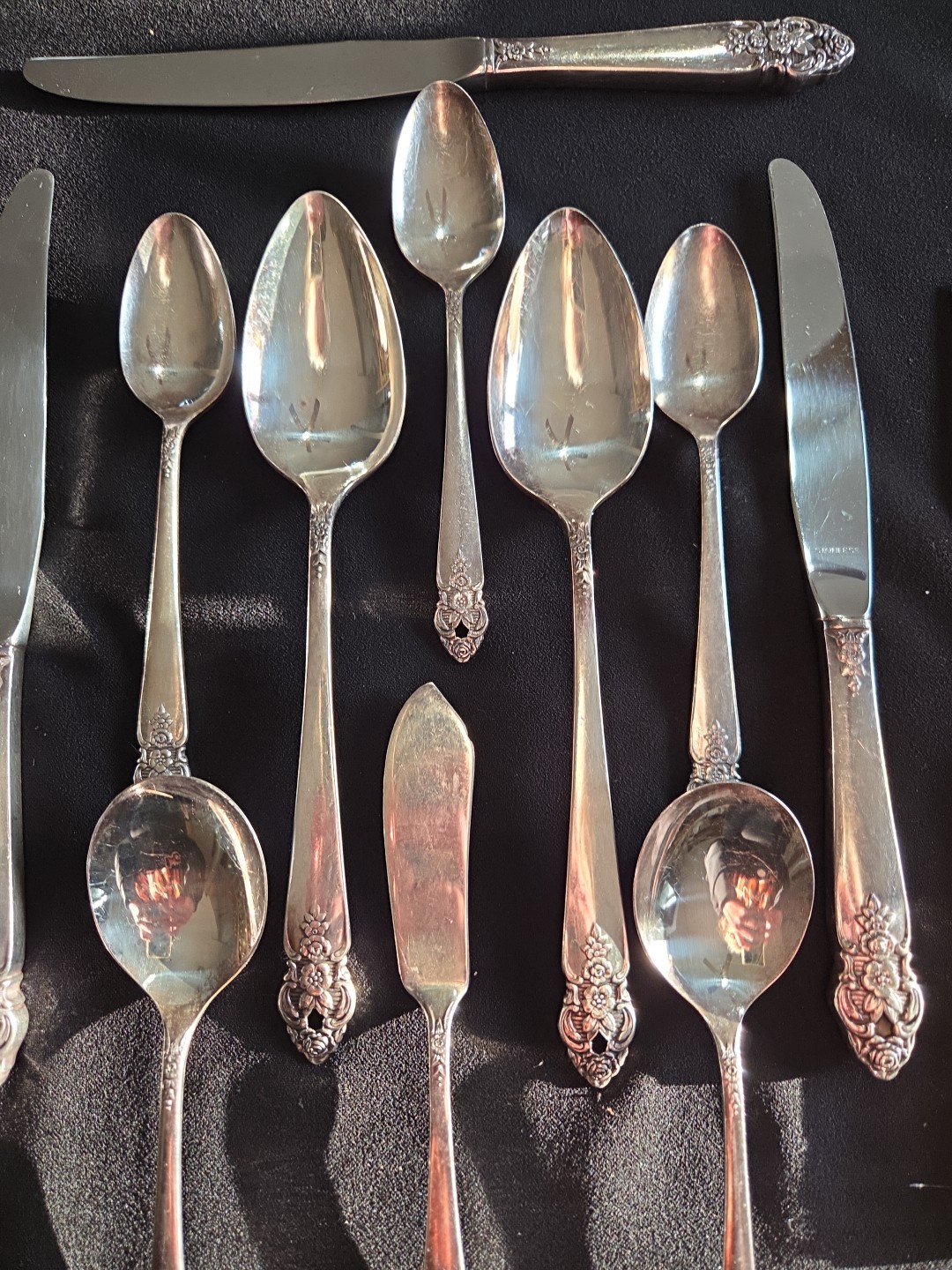 14 Pc Oneida DISTINCTION Prestige Plate Flatware Silverplate Misc