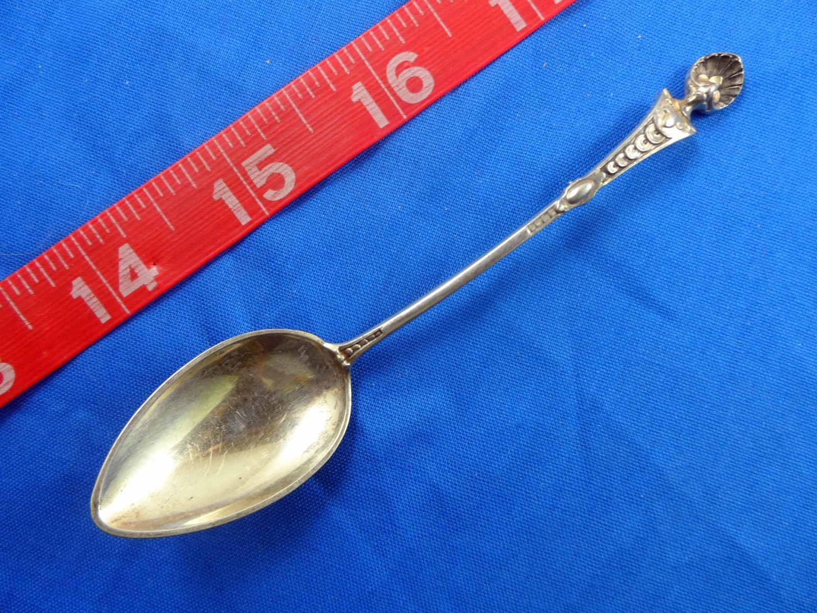 Antique 800/1000 Silver Goldwash Shell Motif Demitasse Spoon