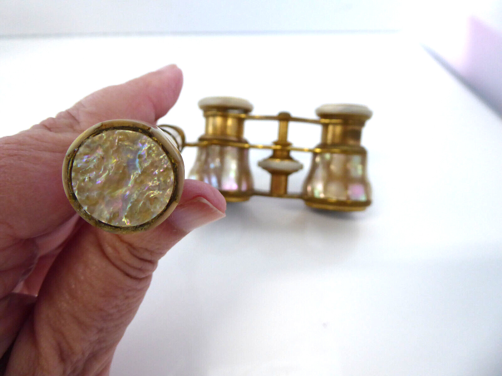 C. 1900 Lacombe Fabt Paris Mother of Pearl Opera Glasses w/ Handle