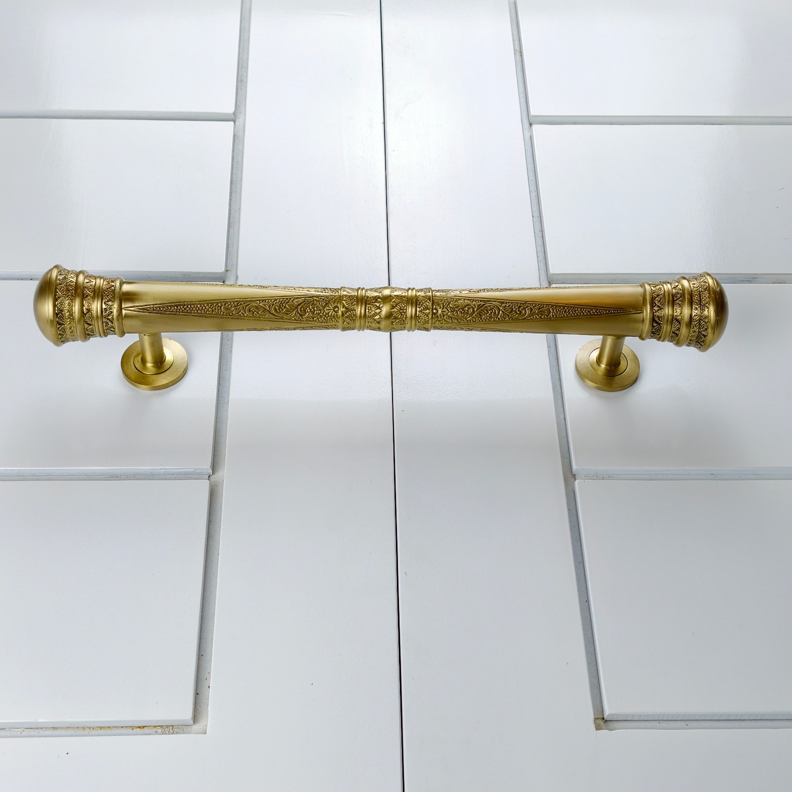 19″ Engraved Solid Brass D‑Pull — 50cm Etched Design Heavy Door/Grab Handle GRAB