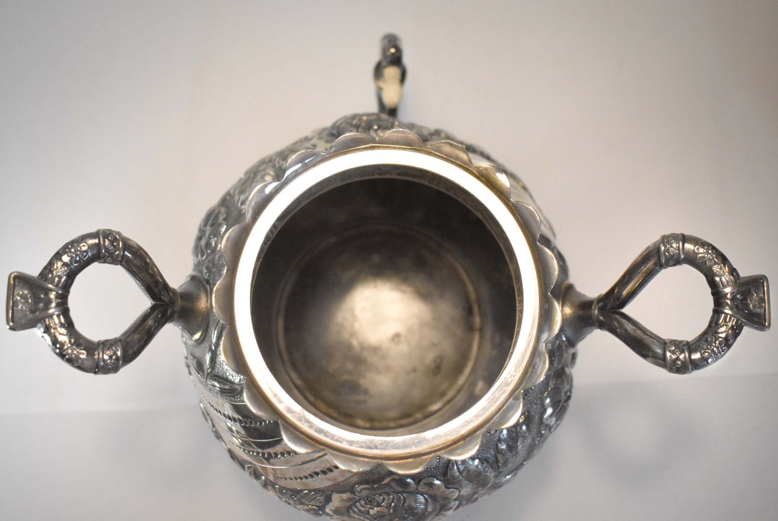 Magnificent 1890 Urn – Pairpoint Quadruple Silverplate -Floral Repoussé – 1 gal.