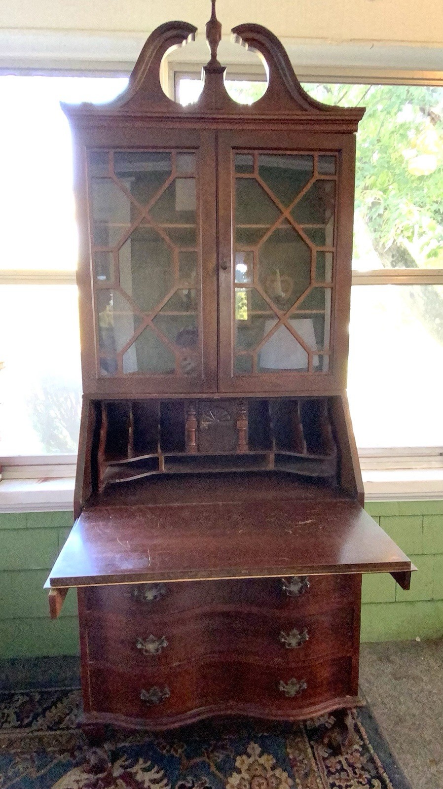 SOLID Antique Walnut Clawfoot Serpentine Secretary Desk Chippendale Bookcase
