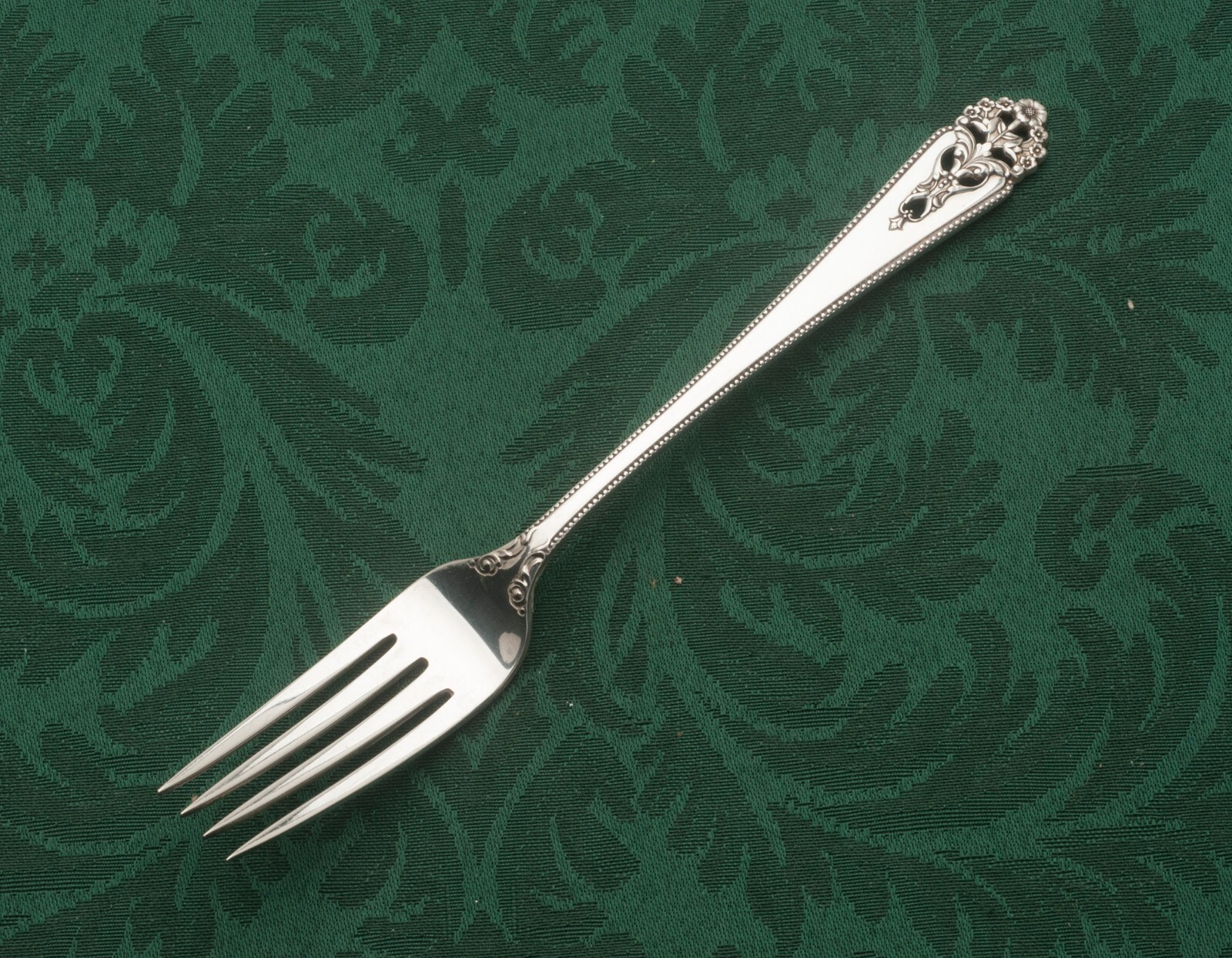 Queen’s Lace by International Sterling Silver individual Place Fork 7.25″
