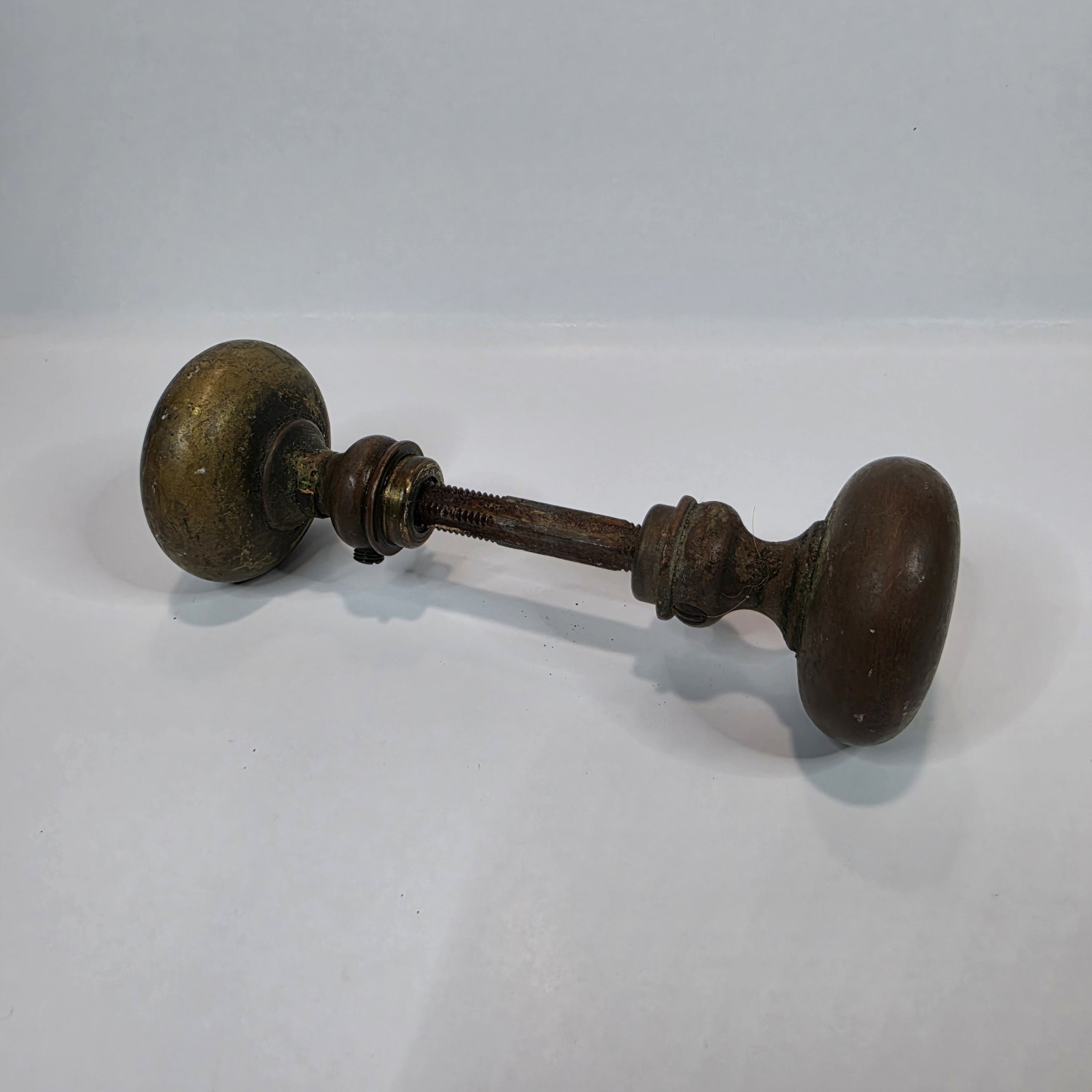 Antique Brass Round Door Knob Set Salvage Metal with Spindle
