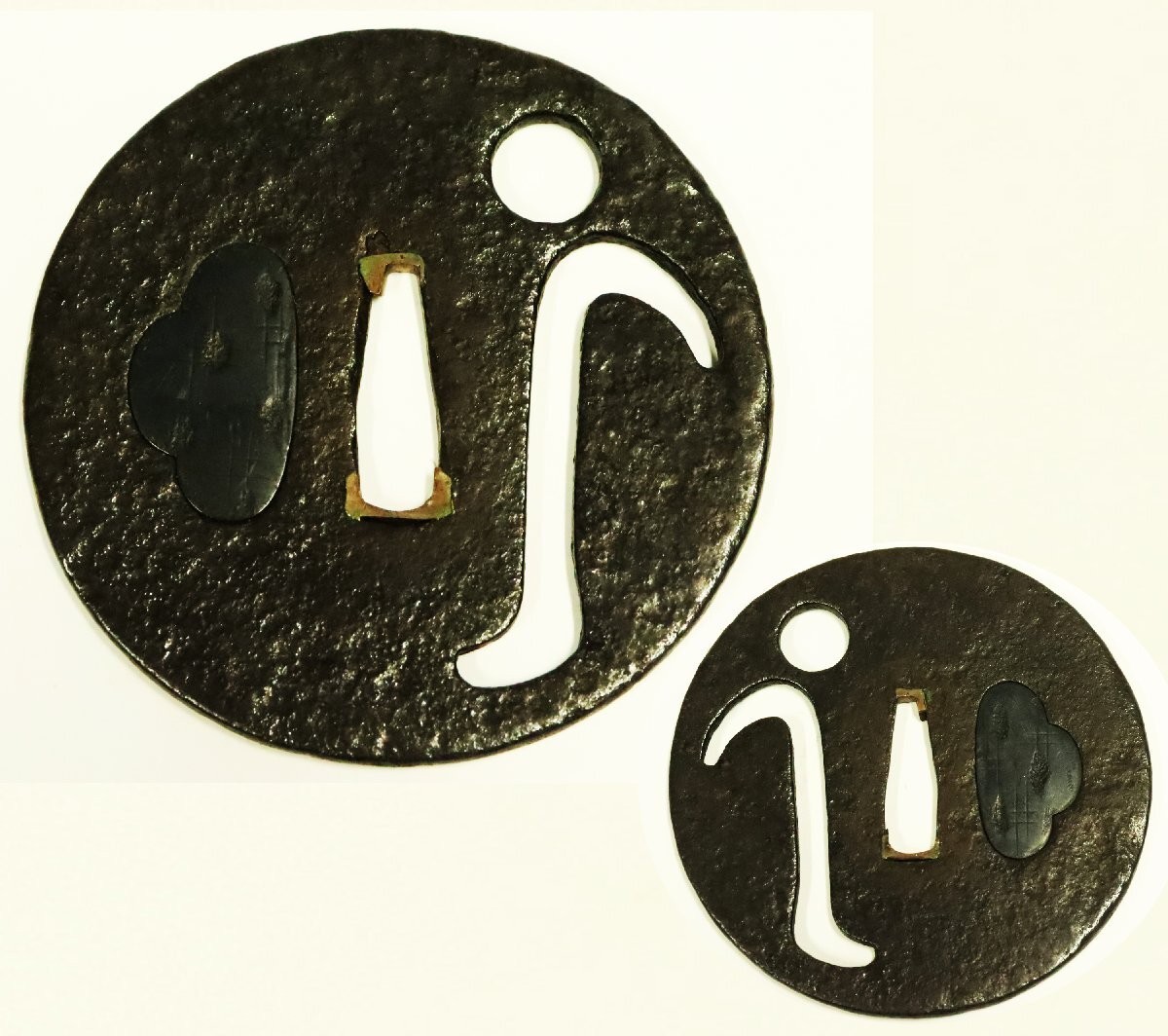 Muromachi era Japan antique Tsuba Armorer Sanskrit sword katana