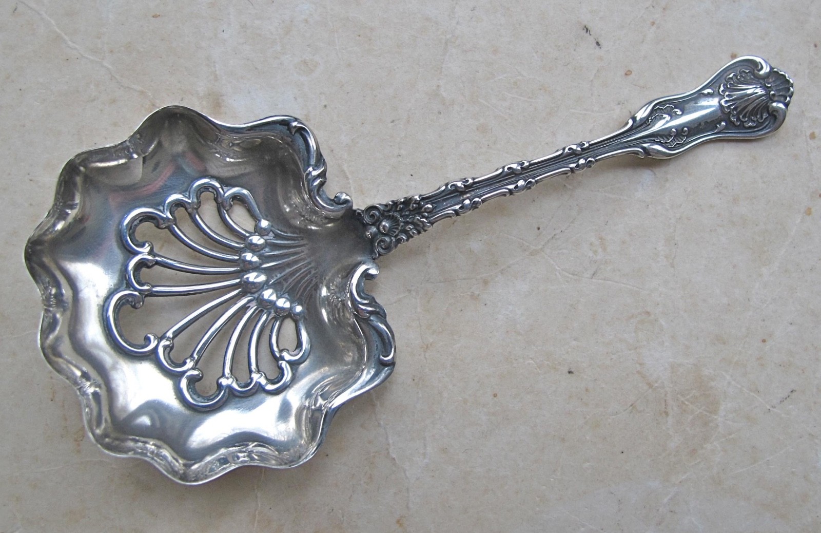Whiting IMPERIAL QUEEN Sterling Bonbon/Nut Spoon 4 1/2″ NO MONOGRAM