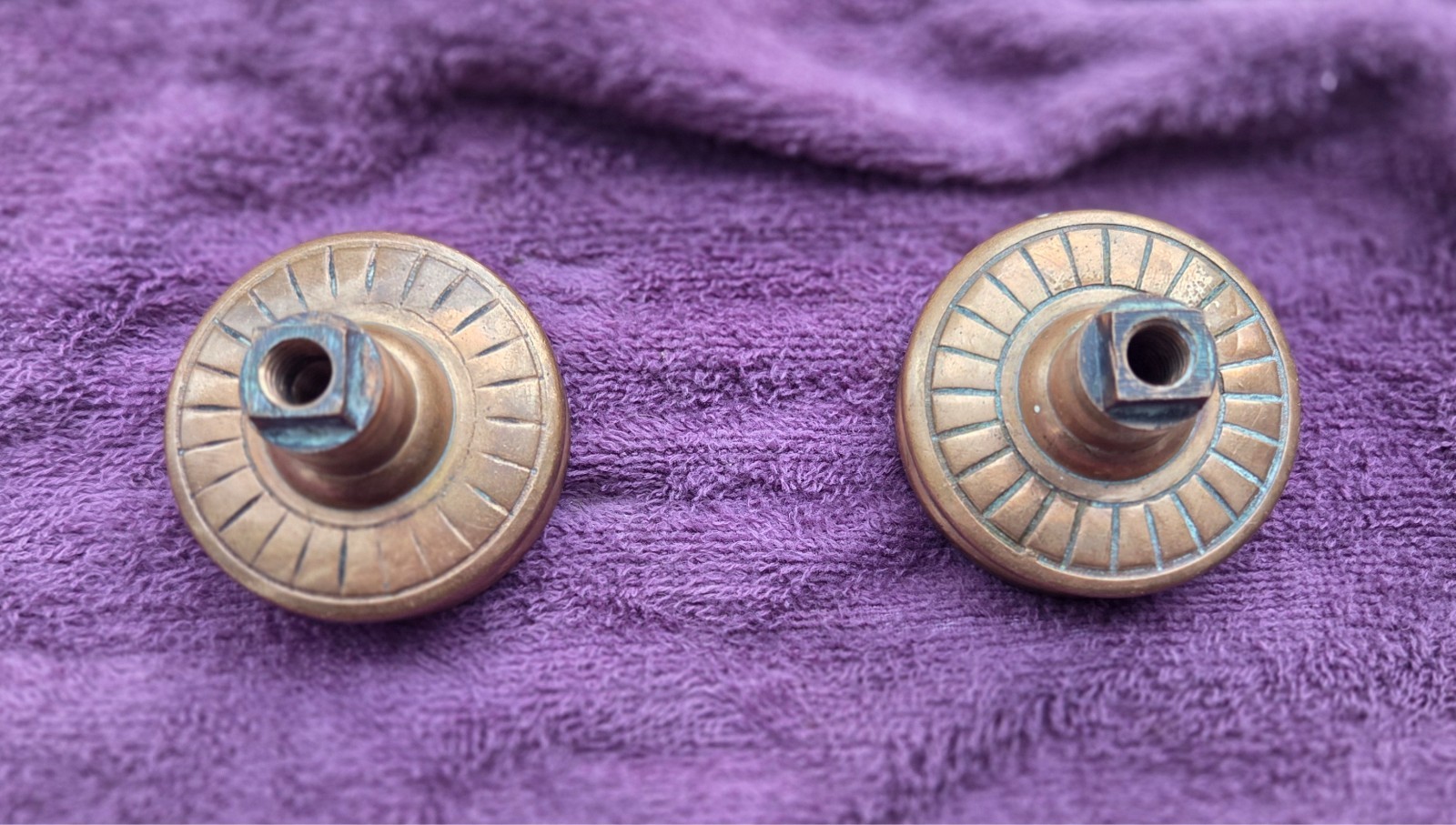 Pair Antique Bronze Door Knobs Greek Key Aesthetic Victorian 2 1/8″ Threaded