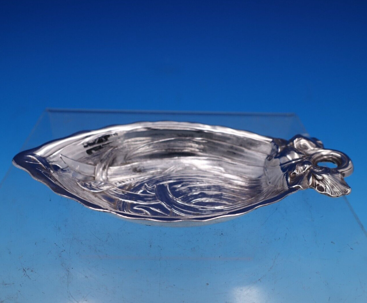 Iris by Durgin-Gorham Sterling Silver Nut Cup Durgin Mark #104B 4 1/2″ (#7759)