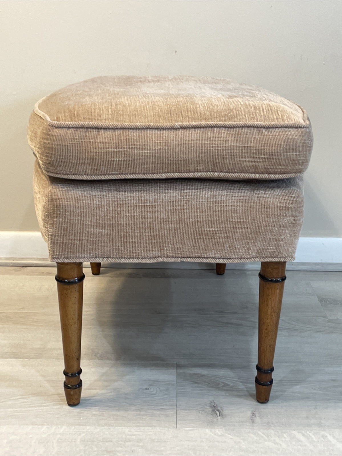 VTG Ethan Allen Style Bow Velvet Ottoman Turned Wood Leg Footstool Bench Rare