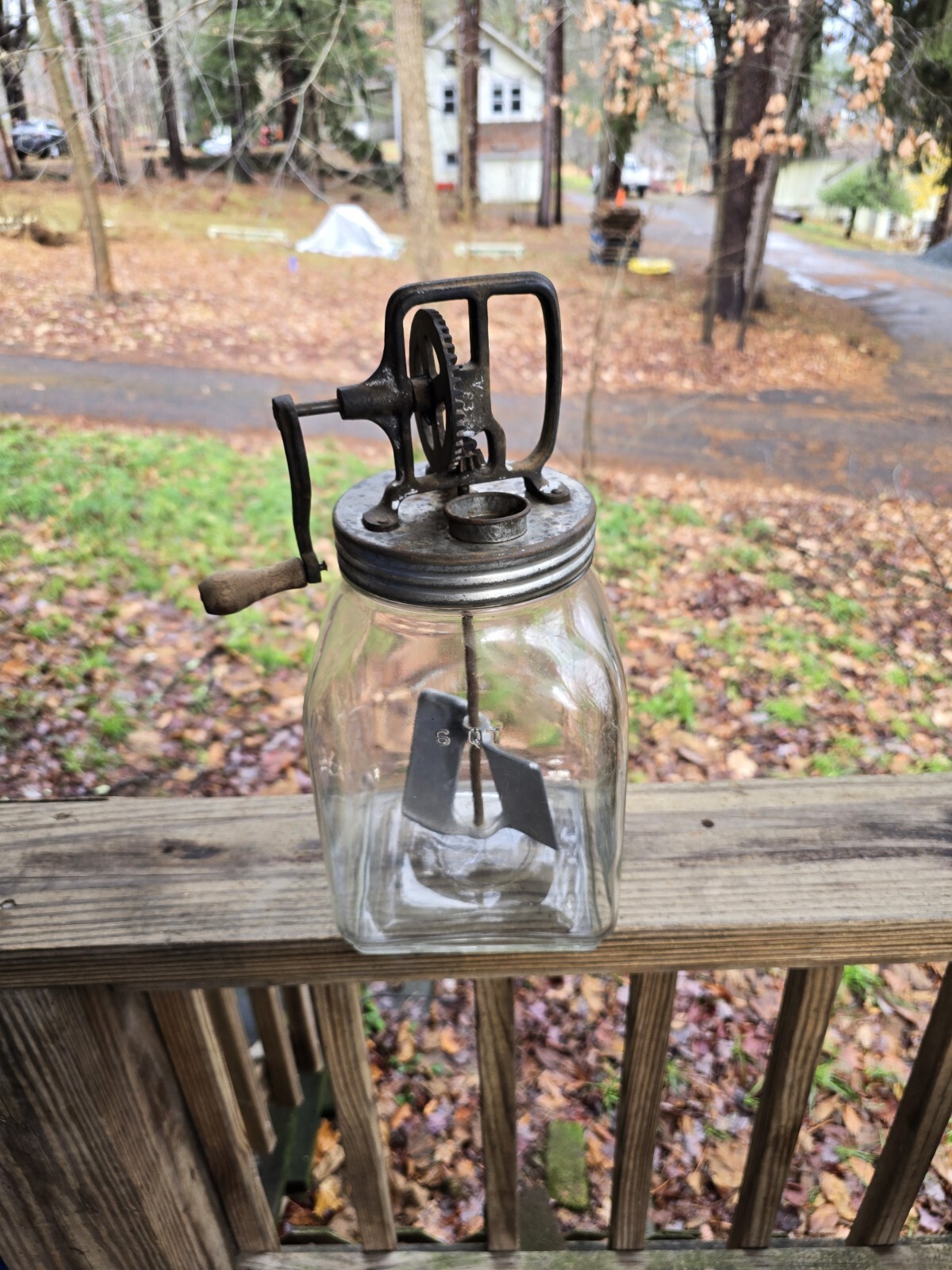 Butter Churn 6 Quart With Metal Paddles. No Brand Name & Surface Rust On Top