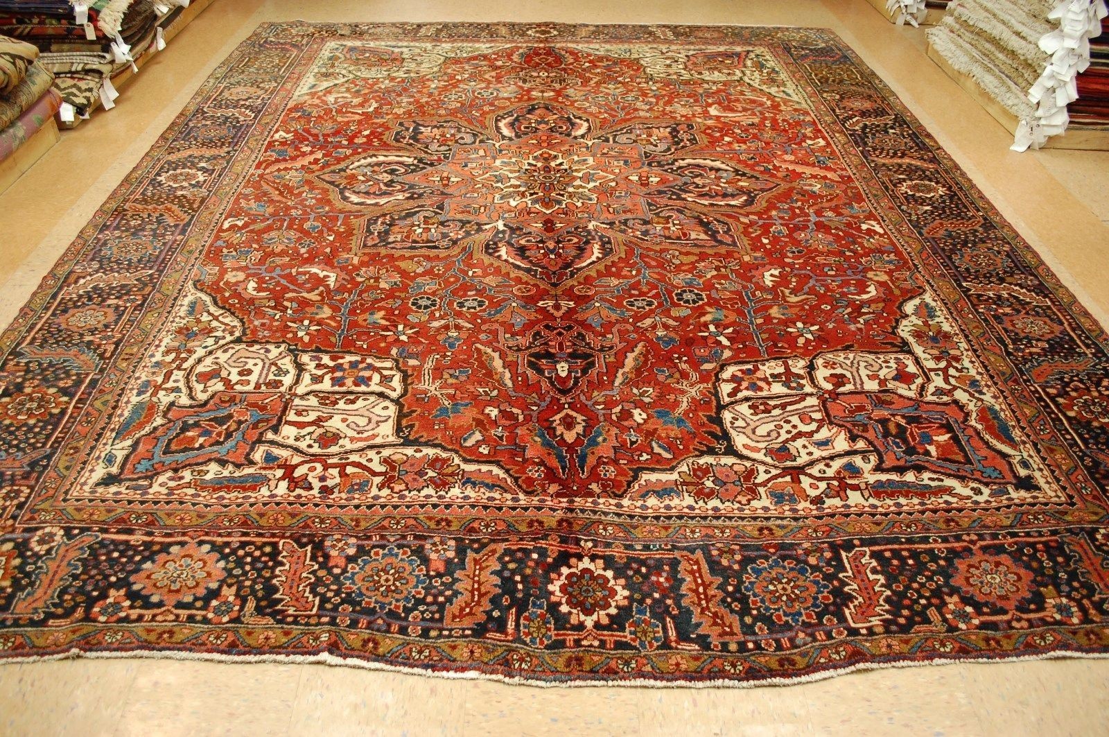 NATURAL WOOL Old Orintal Rugs, Hand Woven,knotted size Approximately 10’6″ x 13′