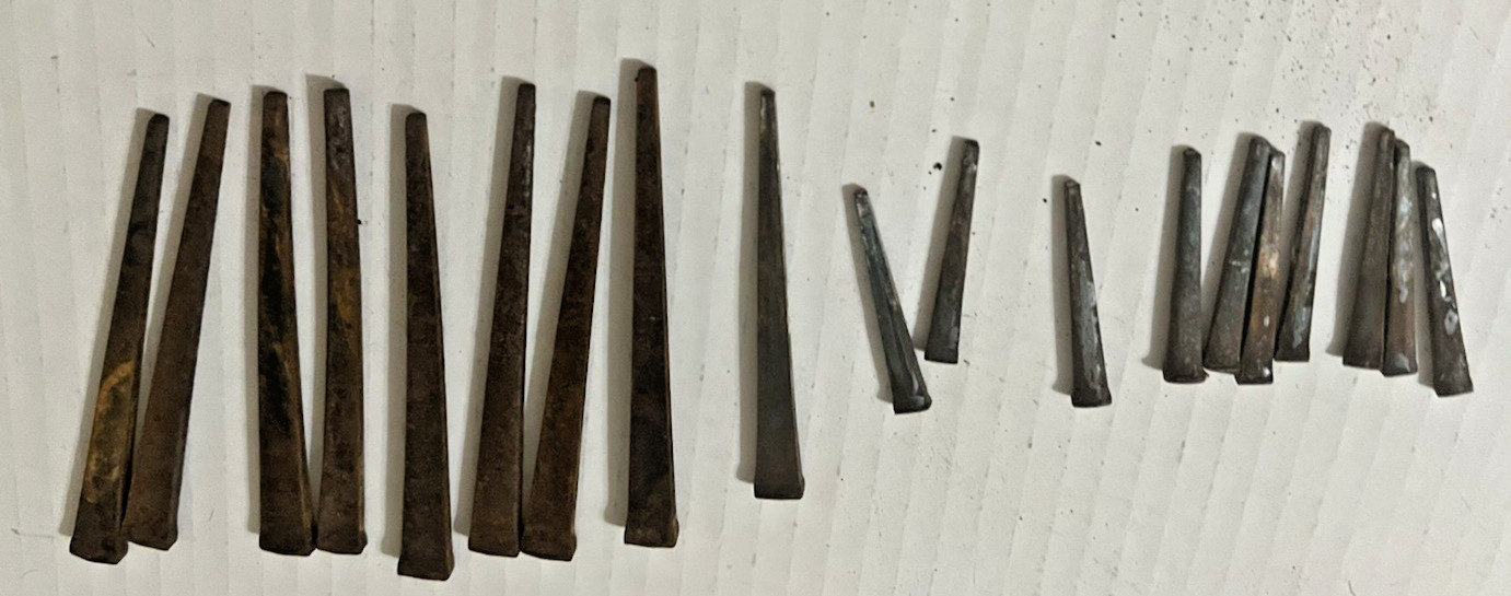 19 Vintage Square Cut Nails