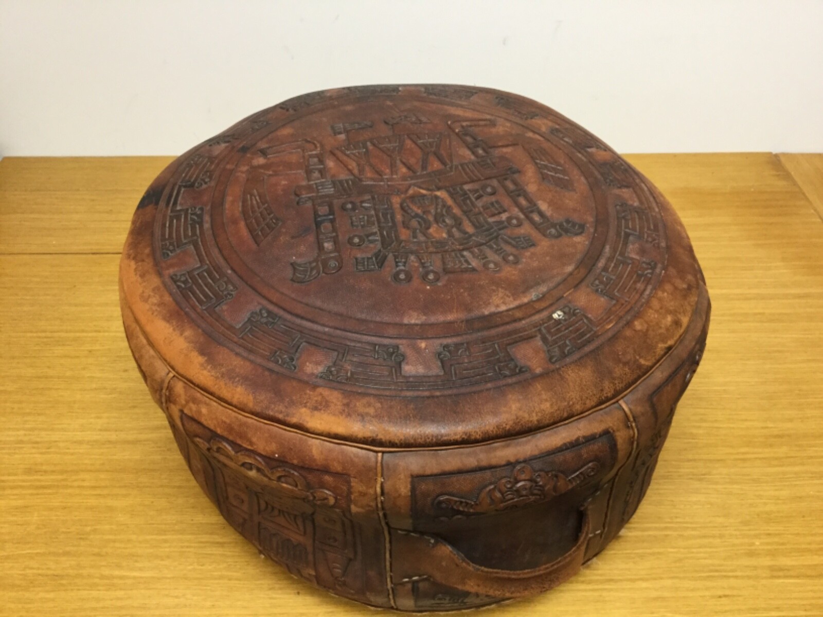 VIntage PERUVIAN Leather Round 21” Dia. Footstool w/Handle