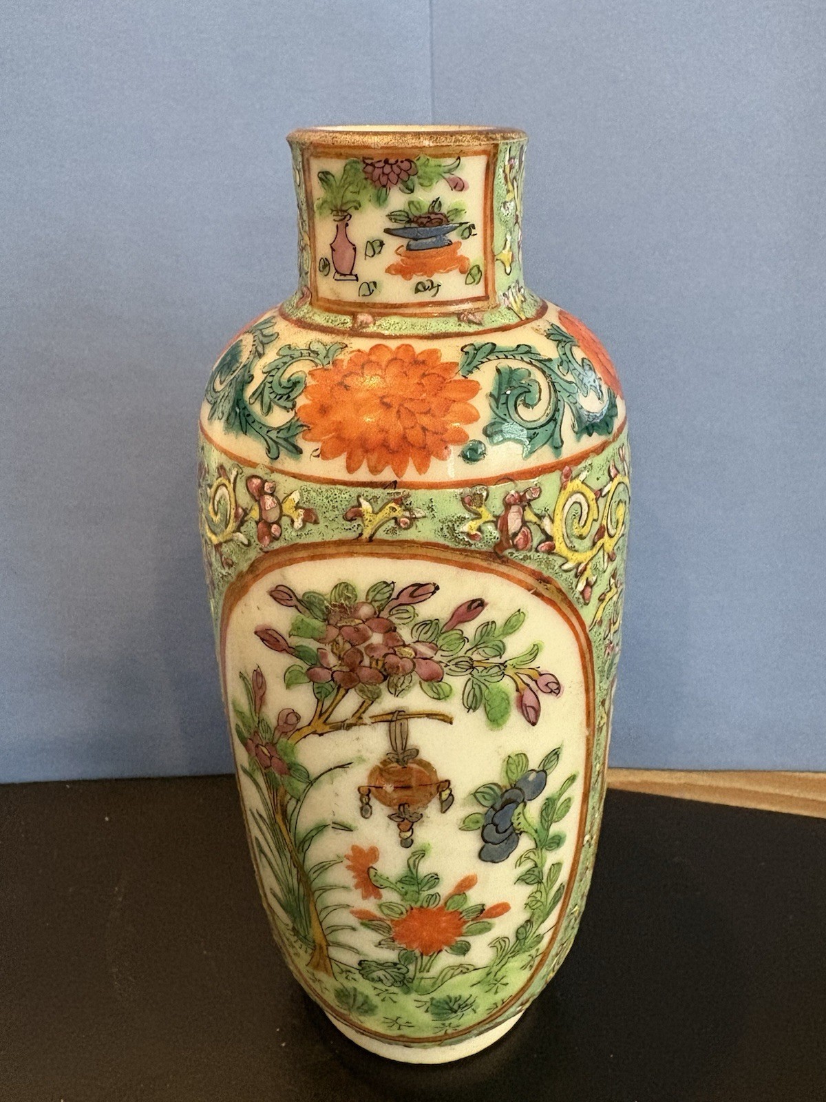 Chinese Qing Dynasty Canton (Guangzhou) region Flower Vase 19th C-early 20th C