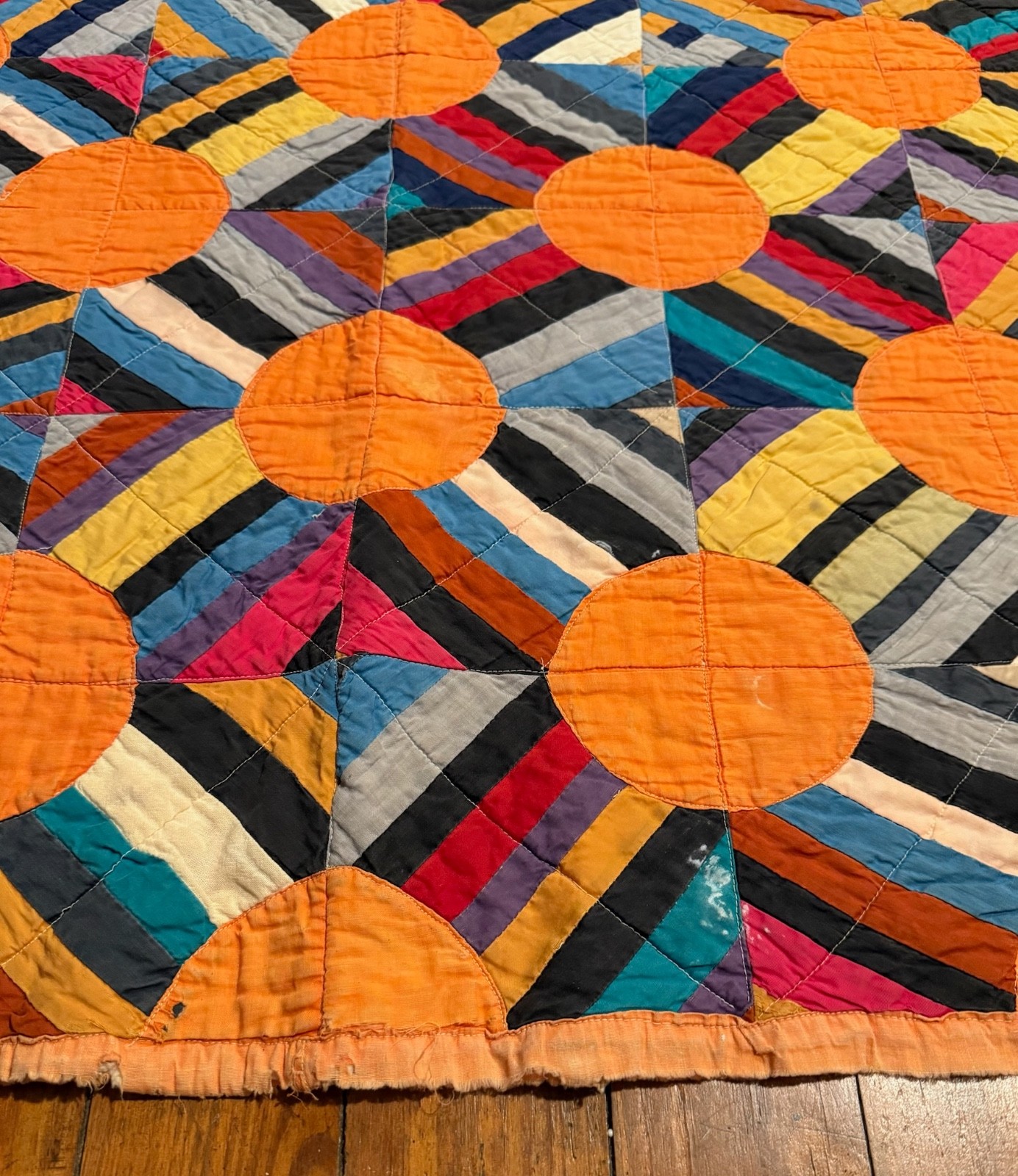 INCREDIBLE ANTIQUE PATCHWORK QUILT, COLORFUL OPTICAL ORANGES ON LOG CABIN,C1930!