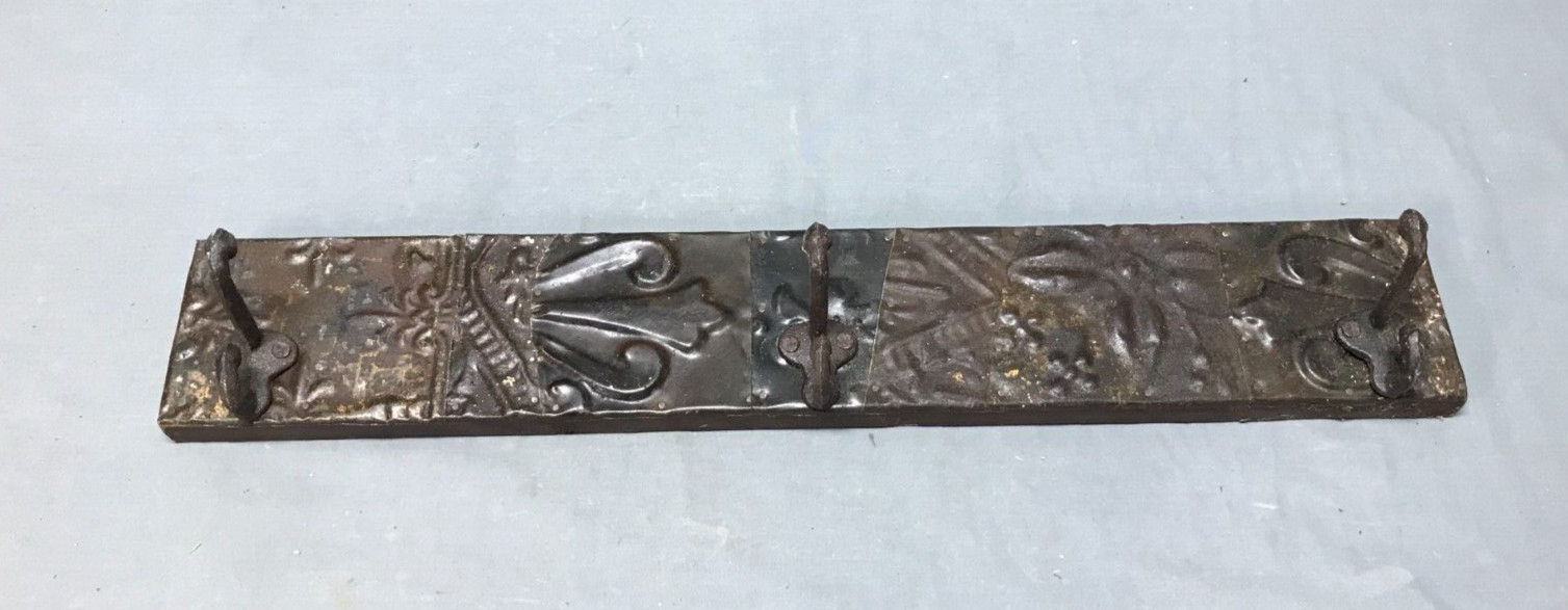 VTG Decorative Patchwork Rust 23″ Tin Ceiling Metal 3 Hook Rack Old 140-25B