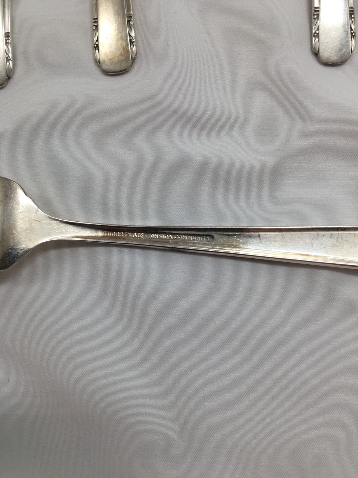 50 Pieces Tudor Plate Oneida Community 1926 Elaine pattern Art Deco Flatware