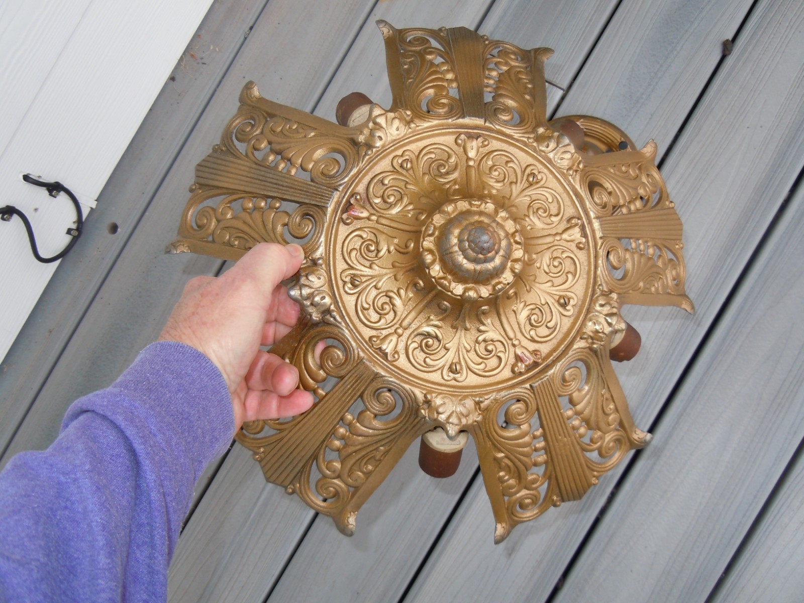 VINTAGE / ANTIQUE GOLD ” LINCOLN ” 5 SOCKET SLIP SHADE LIGHT FIXTURE – NO SHADES