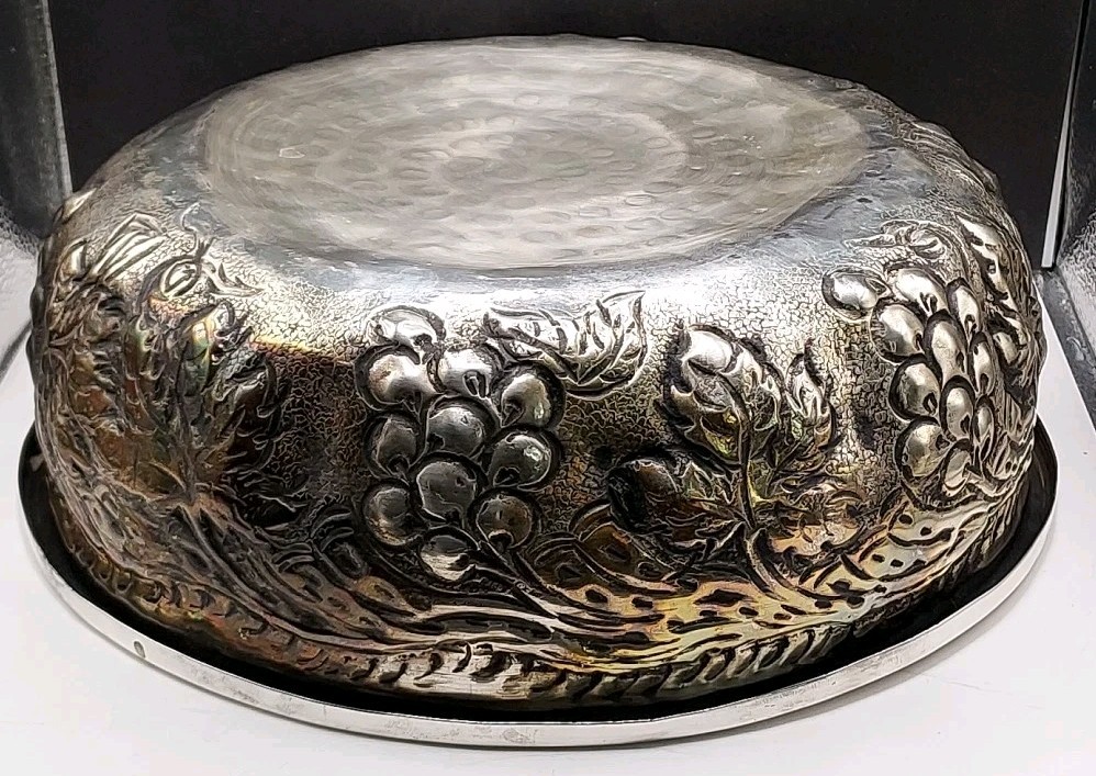 Silver EPNS Large Serving Bowl Grapes & Vine Design 3.25″x10″ made in India Vtg