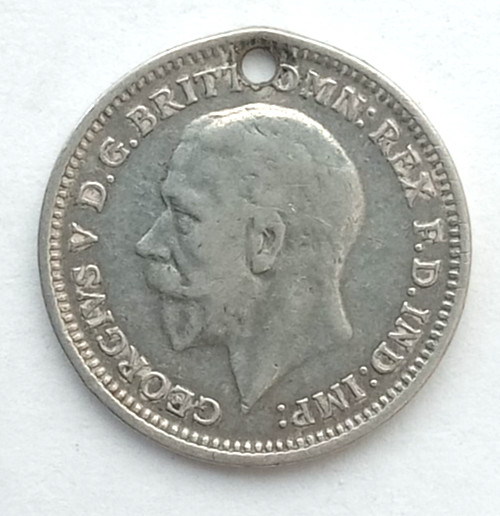 1960s-80s VINTAGE SILVER BRACELET CHARM 1932 GEORGE V THREEPENCE. CH3-9