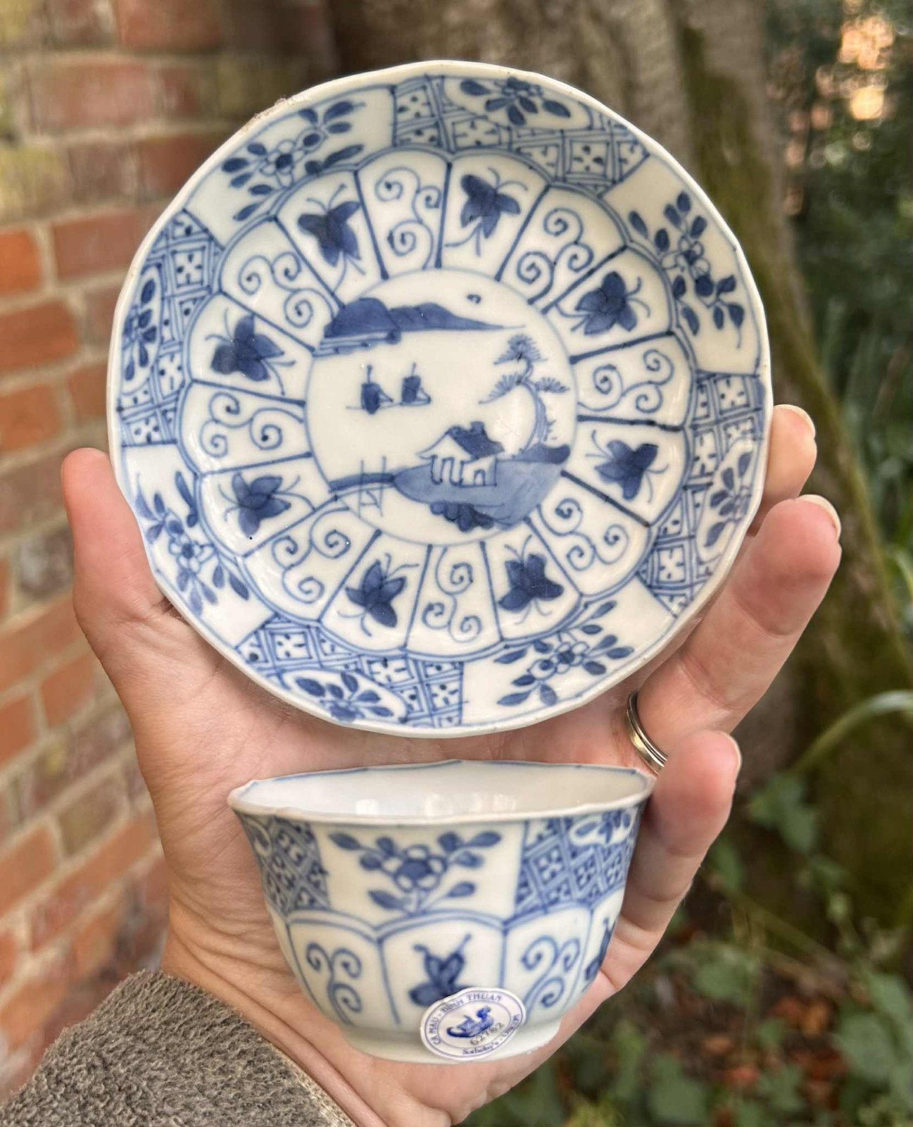 Ca Mau Shipwreck Cargo Landscape and Trellis Tea Bowl and Saucer c1725