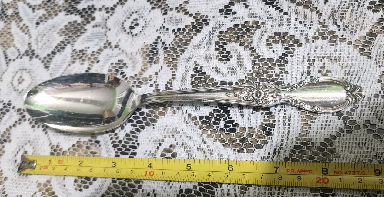 ✅ MID-CENTURY c1954 VICTORIAN ROSE 🌹 SILVERPLATED TABLE SERVING SPOON 🍲🥄