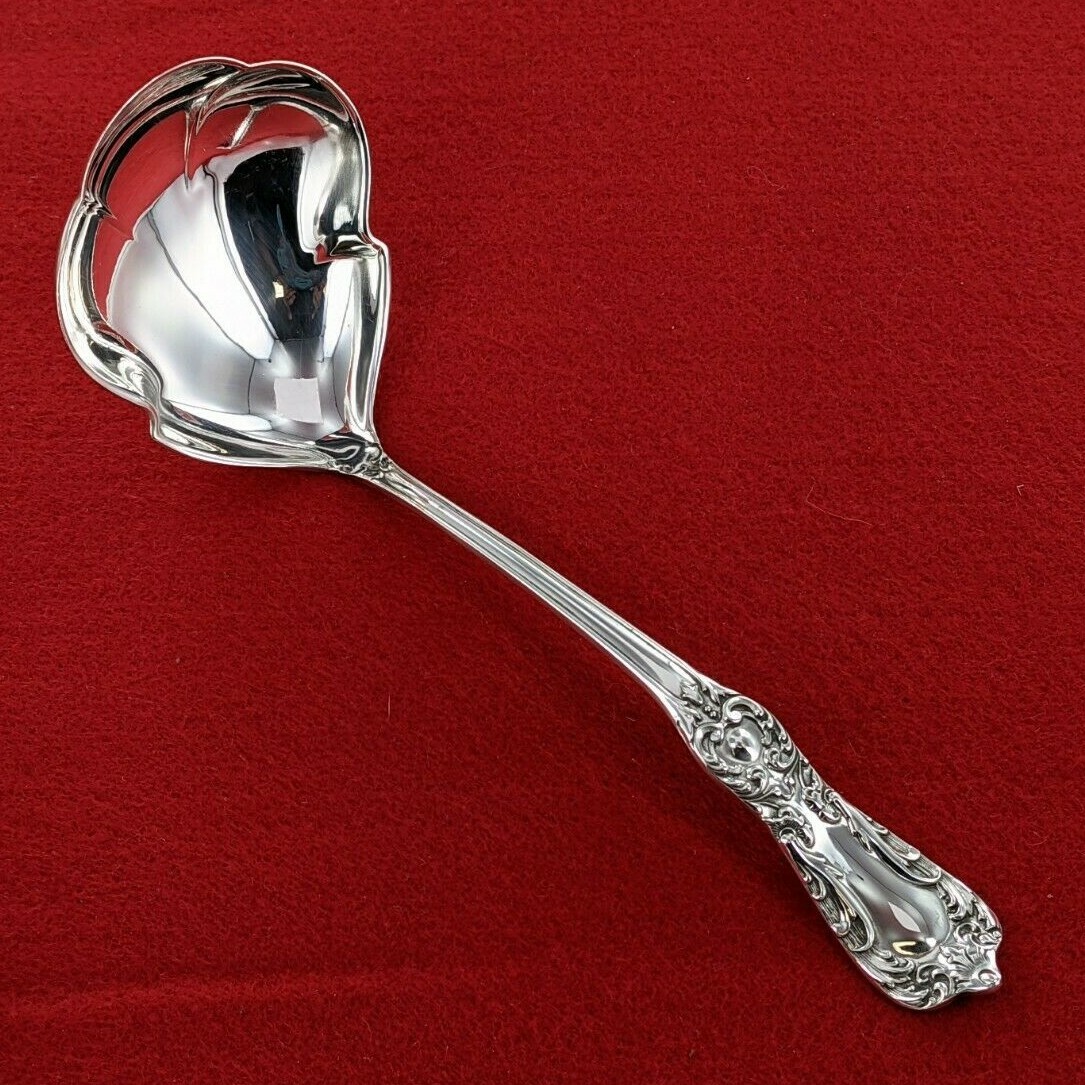 Saart Bros. Company Sterling Silver 1900 No1 Gravy Ladle 7 1/2″