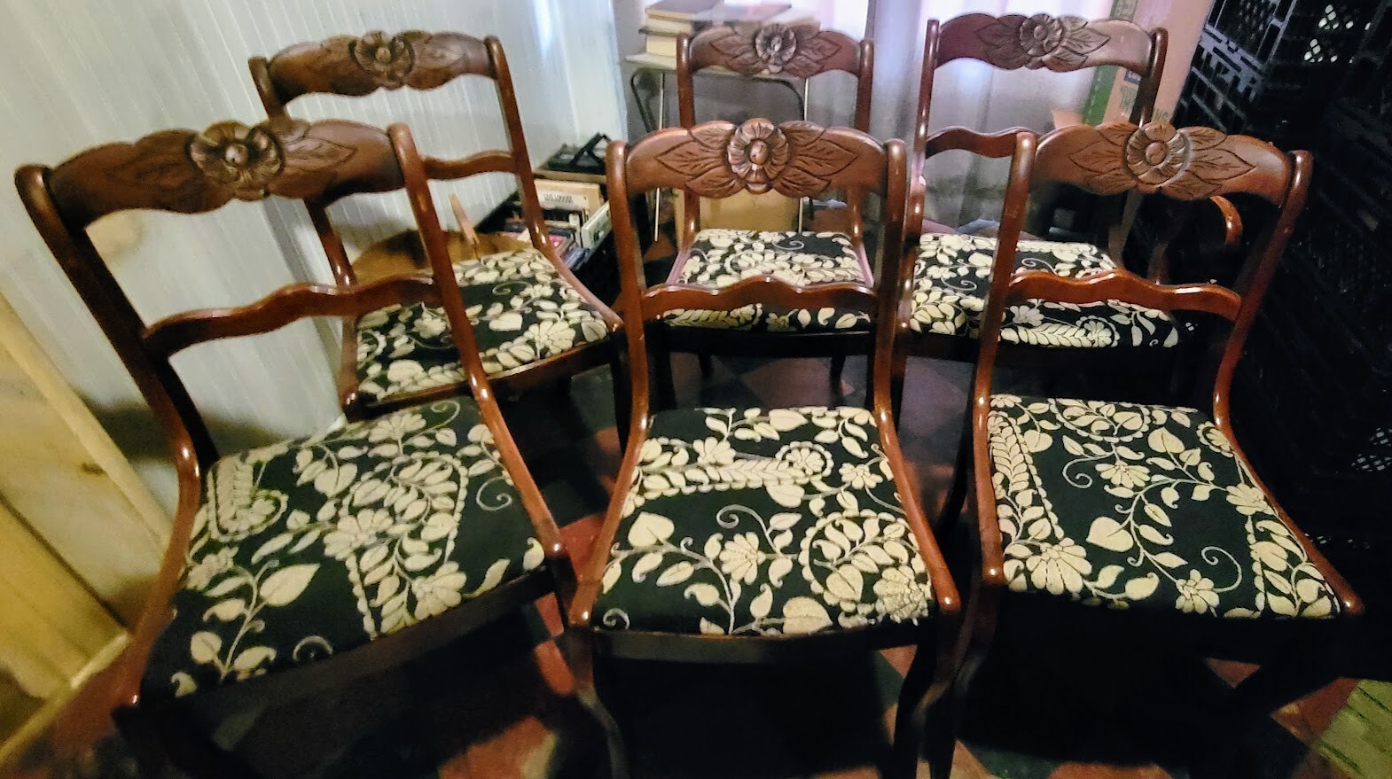 Wood Rose (Sunflower) Dining Room Chairs ~ Set of 6 ~ Tell City Chair Company