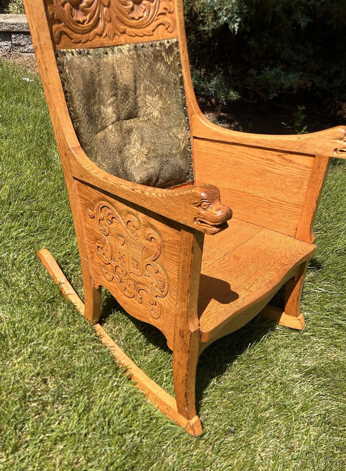 Renaissance Revival Carved Tiger Oak Rocking Chair Figural Lion/Beast Arms Crest
