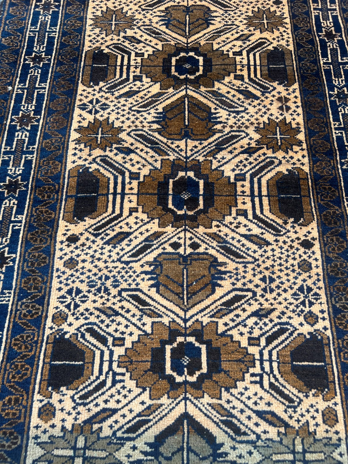 2.5 X 10 ft Vintage Beautiful Taimanıi Natural Vegetable Dye Tribal Nomad Runner