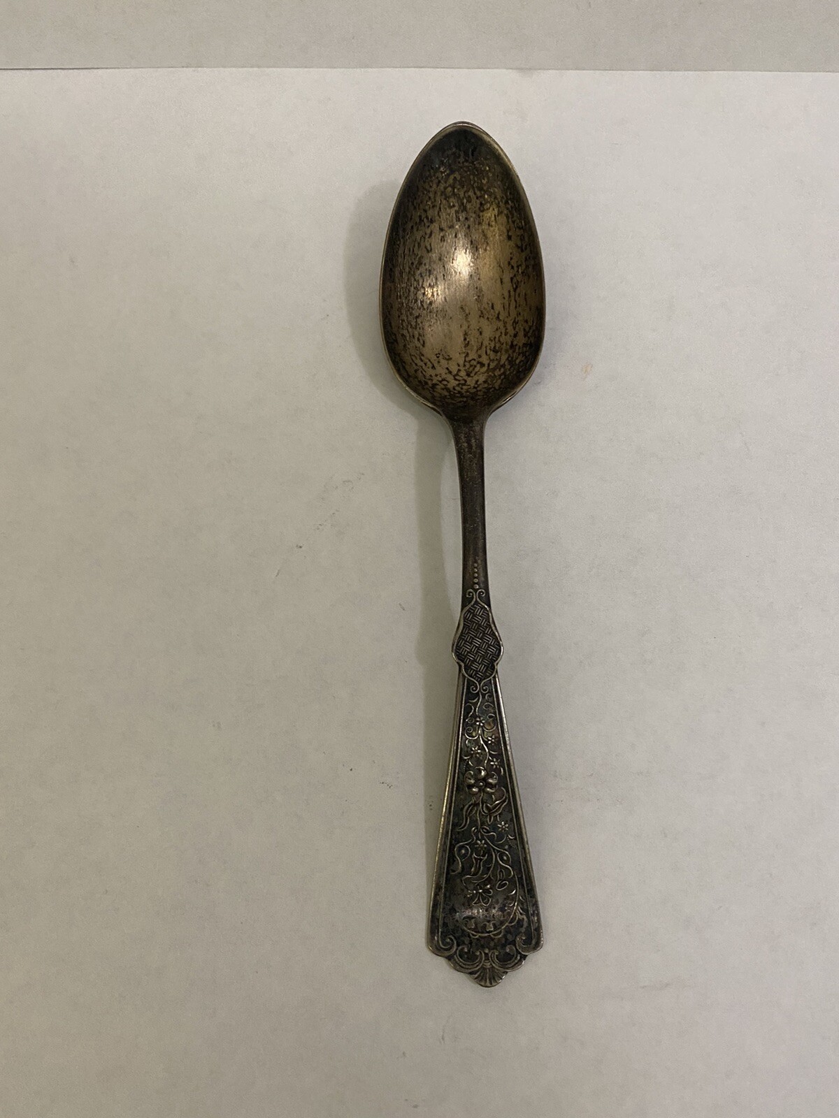 Antique Quaker Valley MFG Co. Silverplate Table Spoon 6″