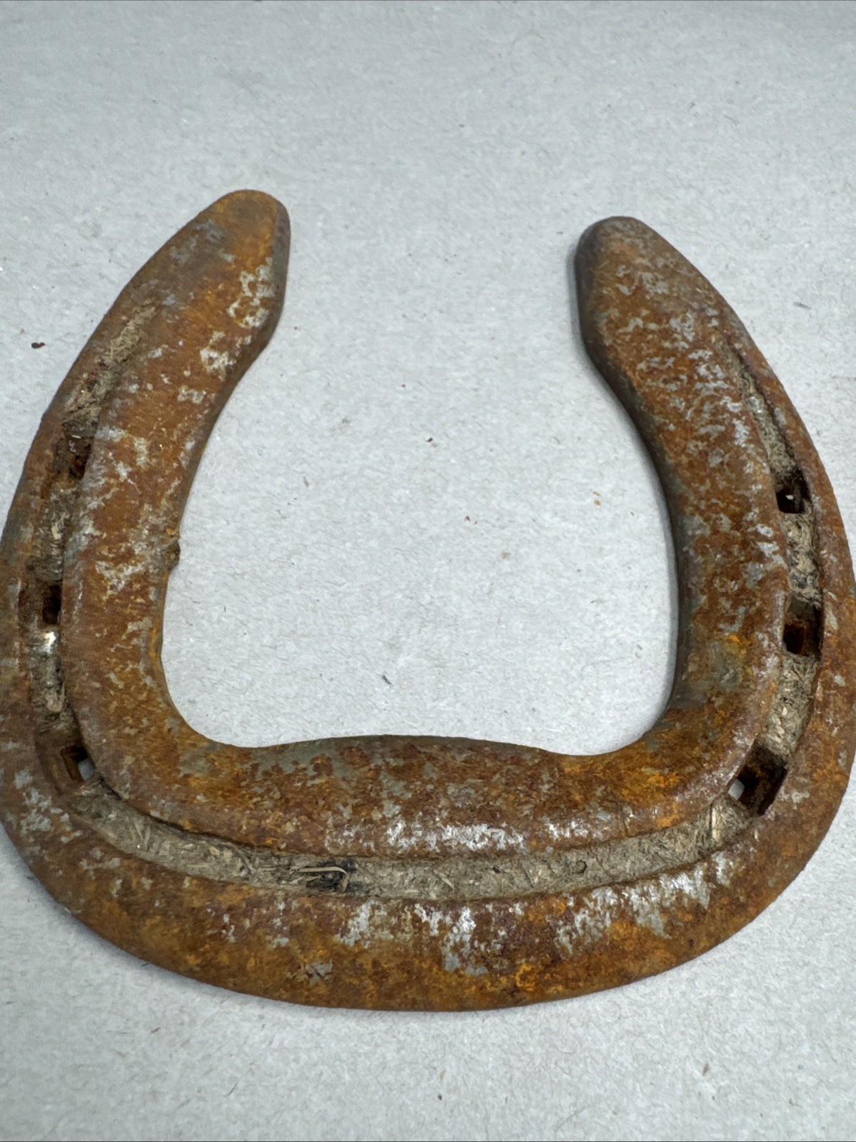 2 – Antique 5″ Primitive Old Rusty Horse Shoe Farm Decor Iron Lucky