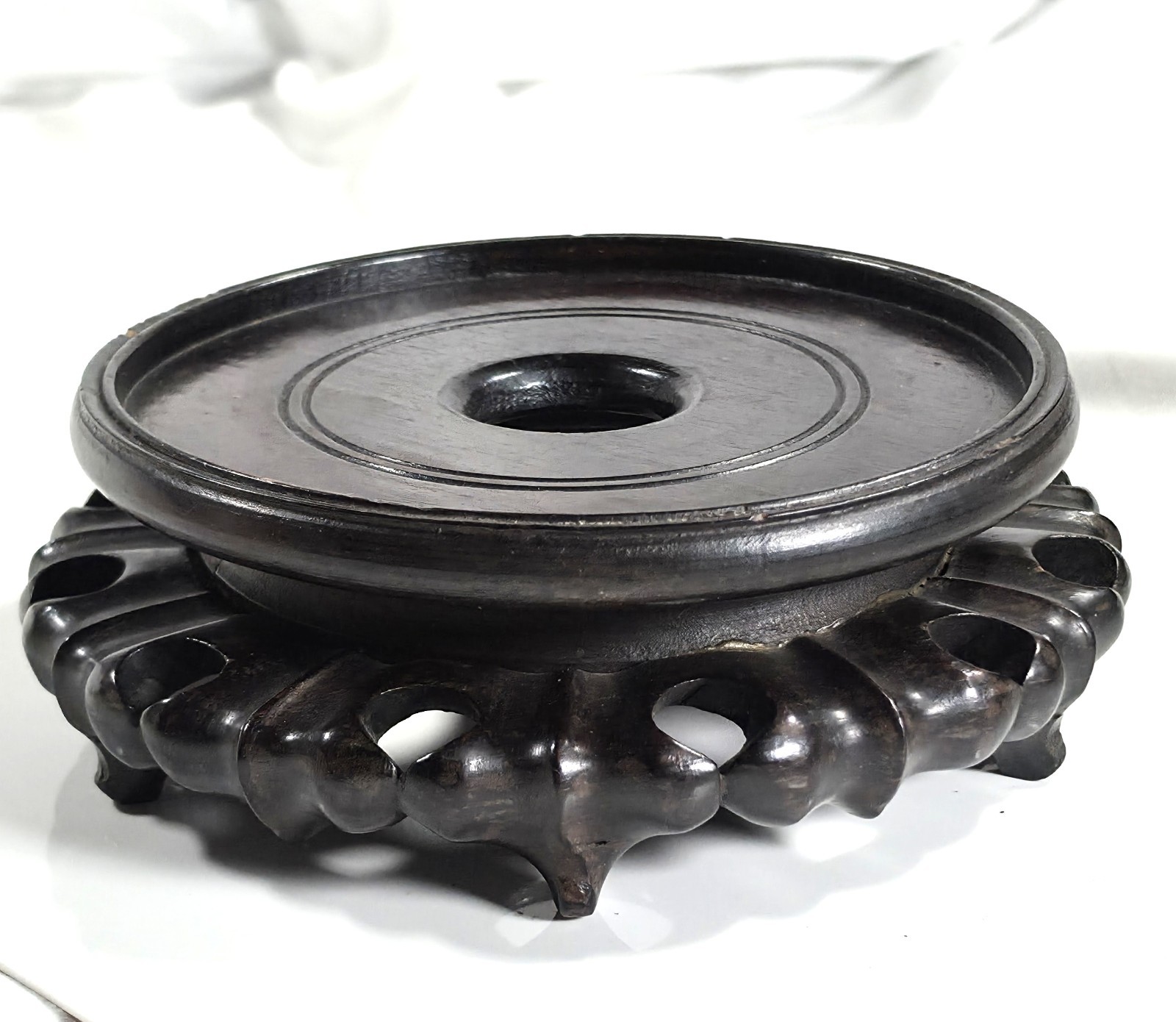 Vintage Chinese Carved Black Wood Display Stand Scalloped Base Pedestal Vase