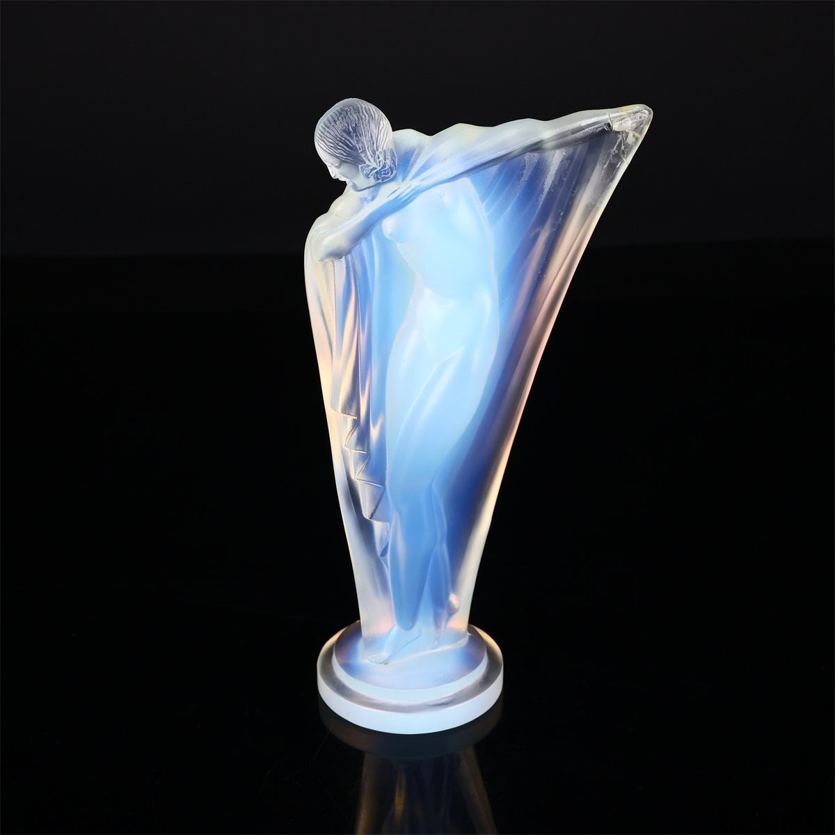 Exquisite French Art Deco (ca 1932) Etling ‘Nue Au Bras Tendu’ Opalescent Glass