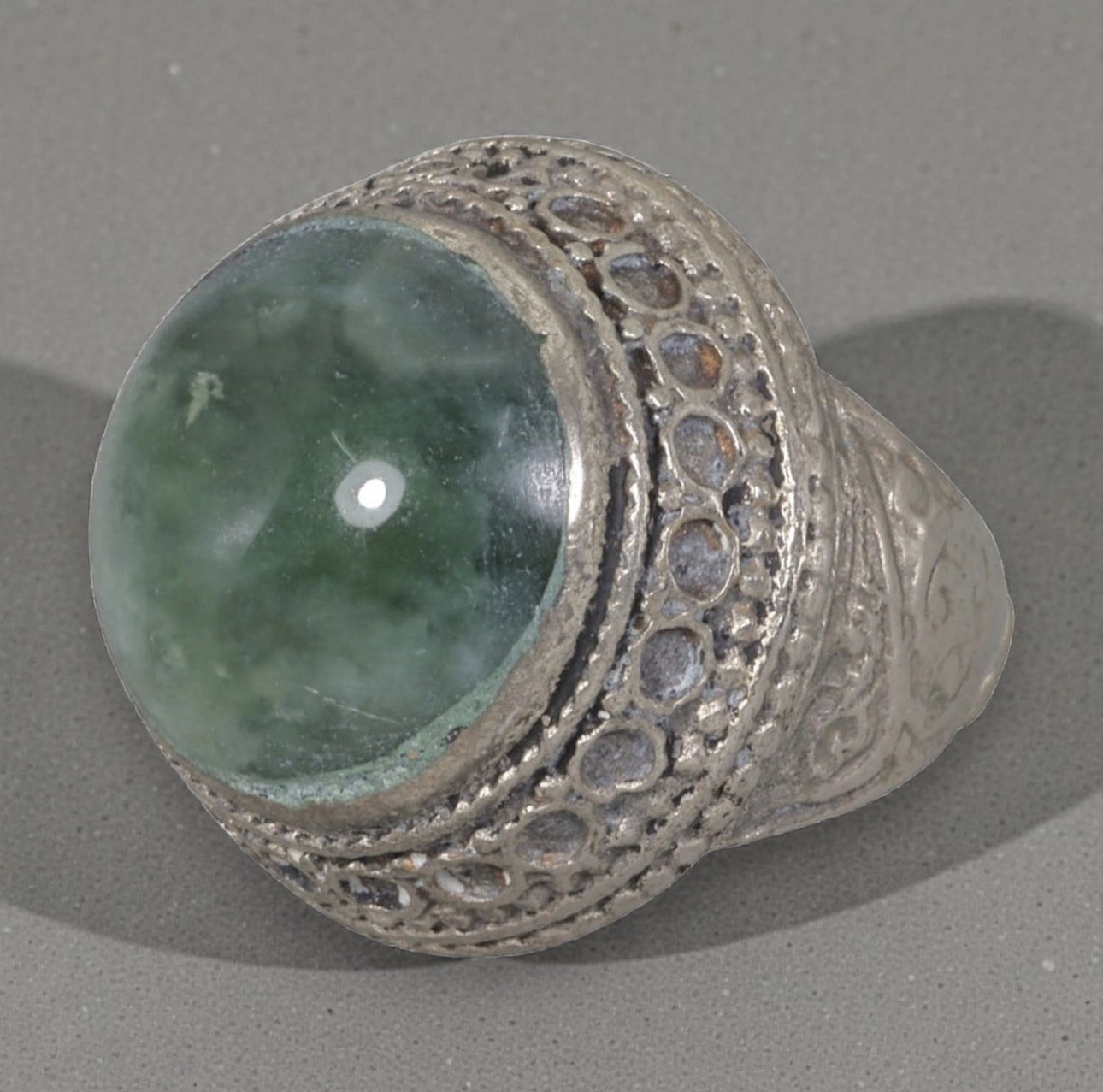 Antique Green Agate Ring Middle Eastern Silvered and Classy