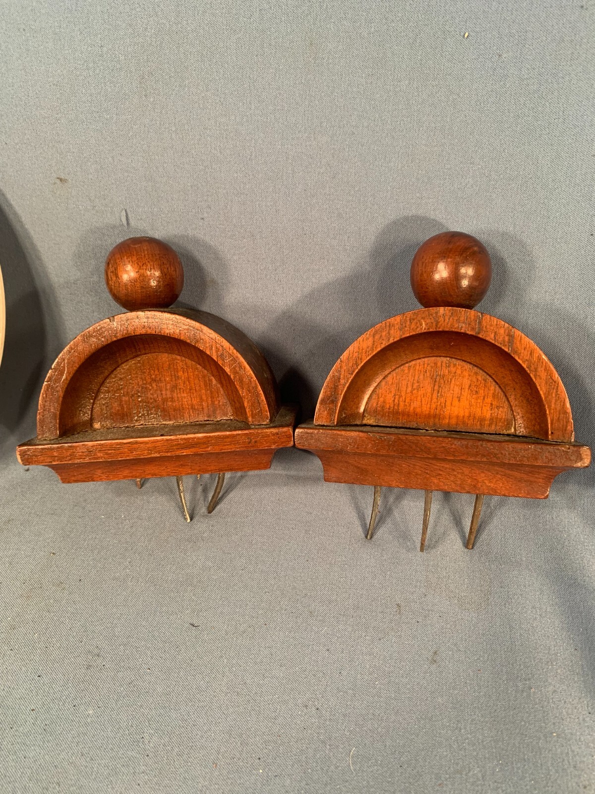 Furniture Part-c1870 Renaissance pair of Victorian Carvings, Walnut, 4.5″x4.75″