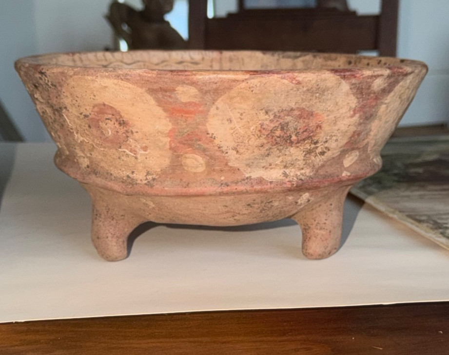 Mayan TriPod Rattle bowl Artifact with Ancient Glyphs Late Classic Maya 900 A.D