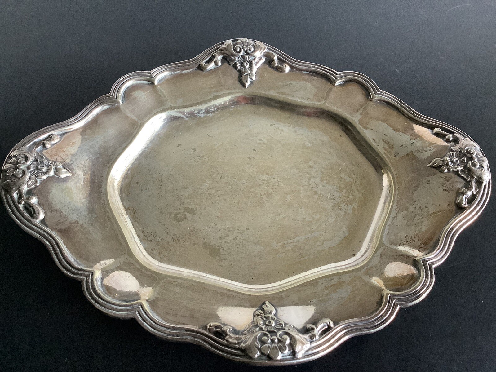 Silverplate Oval Tray Saint Regis 07824