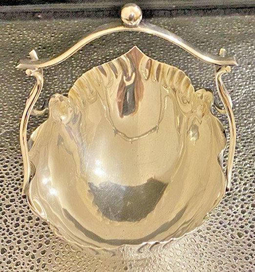 Antique Victorian Henry Wilkinson Silver Plated Pedestalled Serving Basket