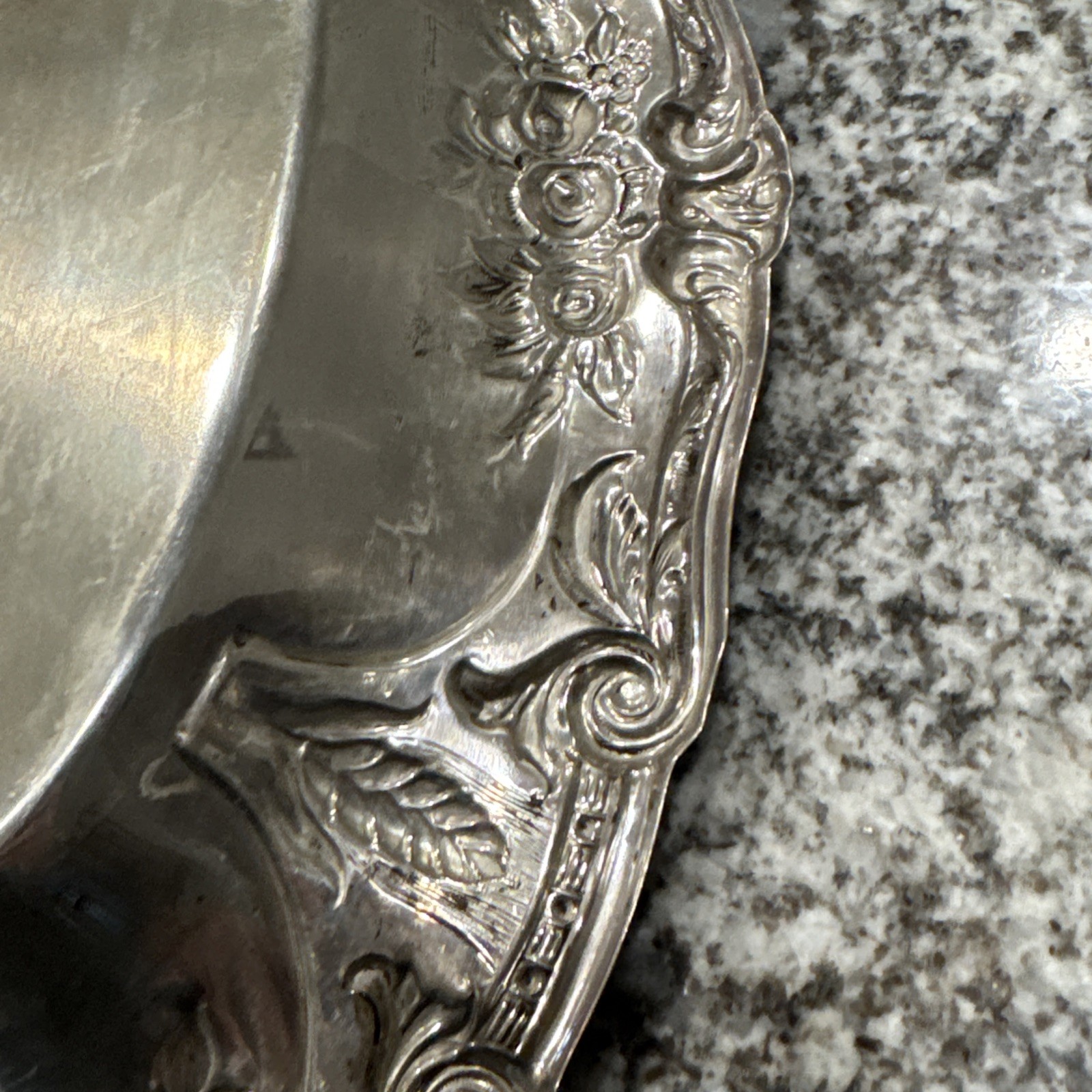 Frank M. Whiting Sterling Silver Floral Oval Dish Tray #1212 Repoussé 294 Grams