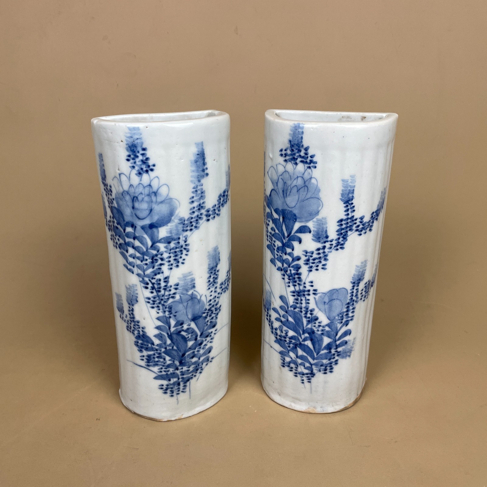 2 Vintage Ceramic Wall Mounted Planters Pocket Vase Floral Hanging Blue Oriental