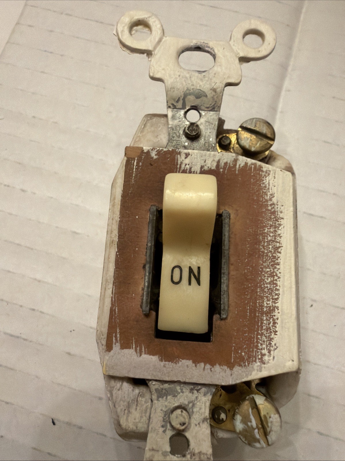 Vintage Push Button Light Switch, Single-Pole ON/OFF BRYANT – USA Set 2