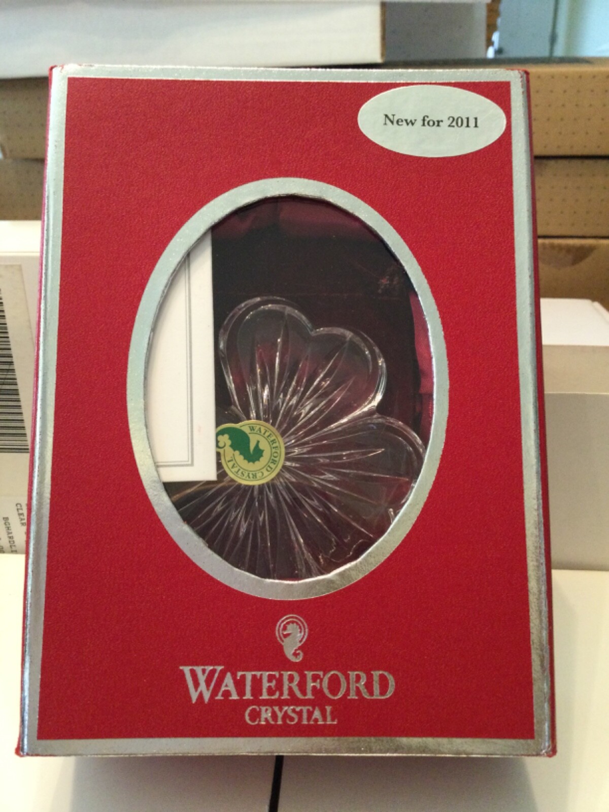WATERFORD CRYSTAL 2011 CRYSTAL SHAMROCK WITH HANGING ENHANCER MADE IN GERMANY
