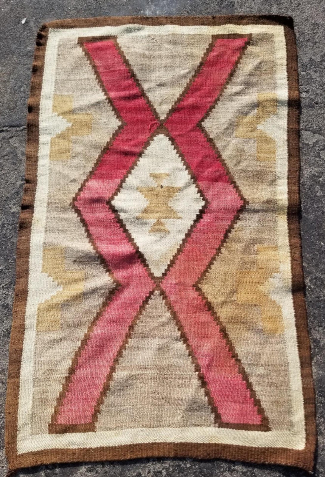 Vintage Handmade Native American Navajo Geometric Wool Rug 127 x 79 cm