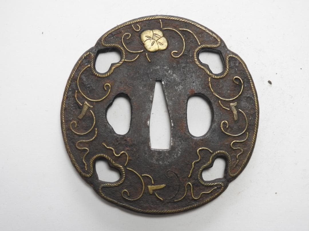 Iron tsuba Heian Castle Muromachi period 51
