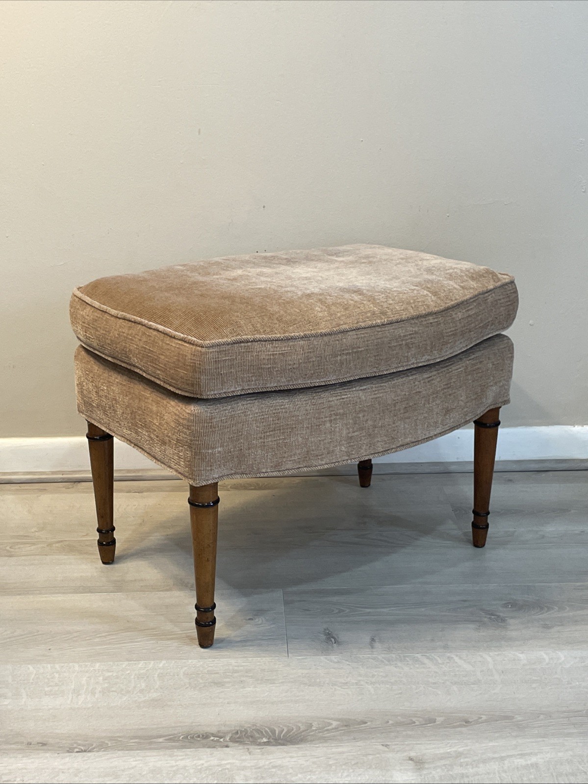 VTG Ethan Allen Style Bow Velvet Ottoman Turned Wood Leg Footstool Bench Rare