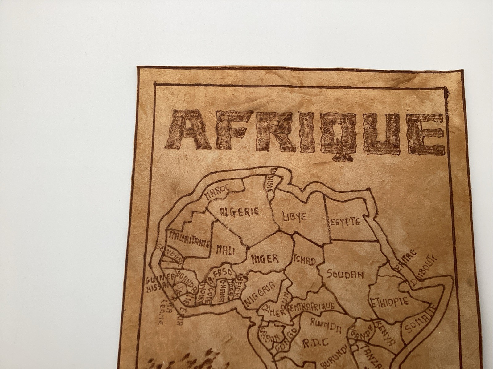 Decorative Map Of Africa With French Country Names And Tree Motif 14”x10”
