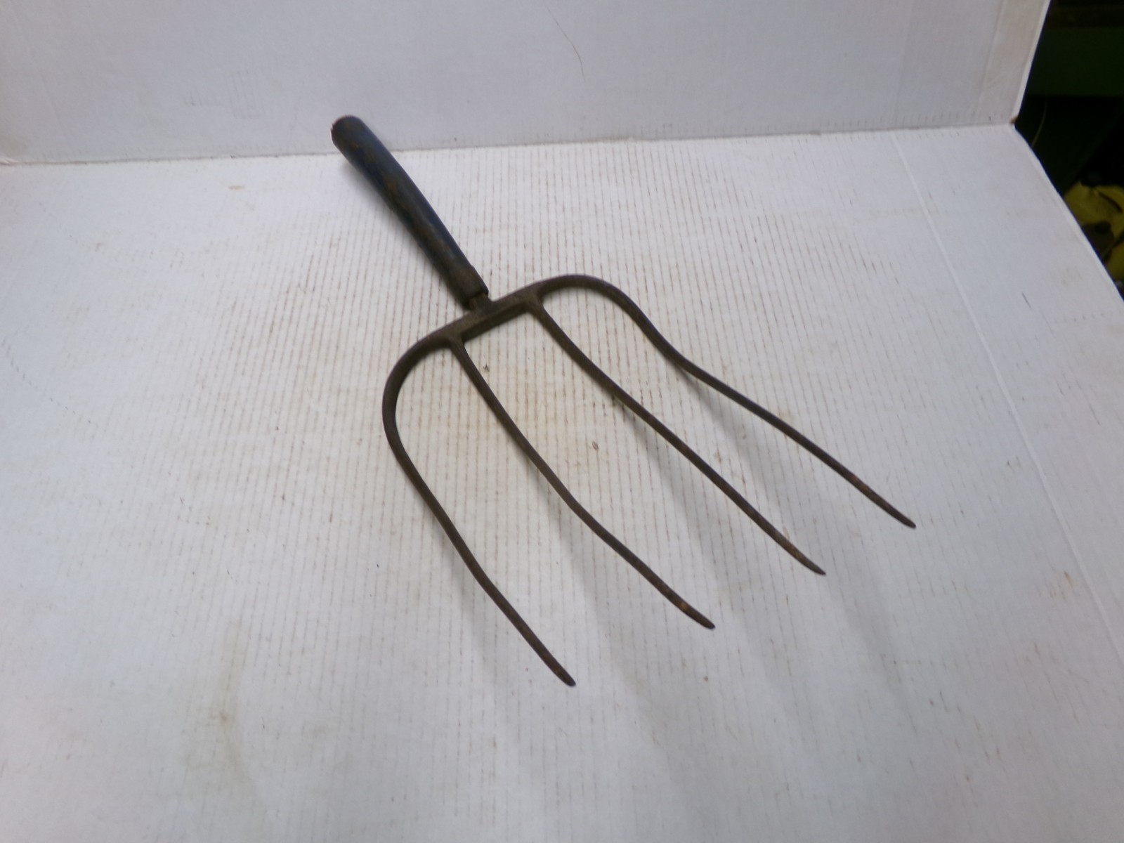 Vintage Rustic Metal 4 Tine Prong Pitch Fork Head Primitive Farm Old Tool